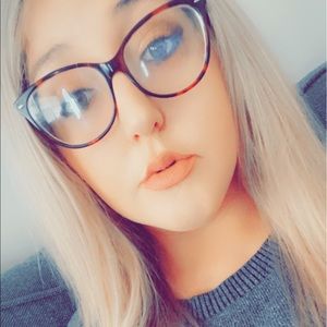 Meet your Posher, Jade